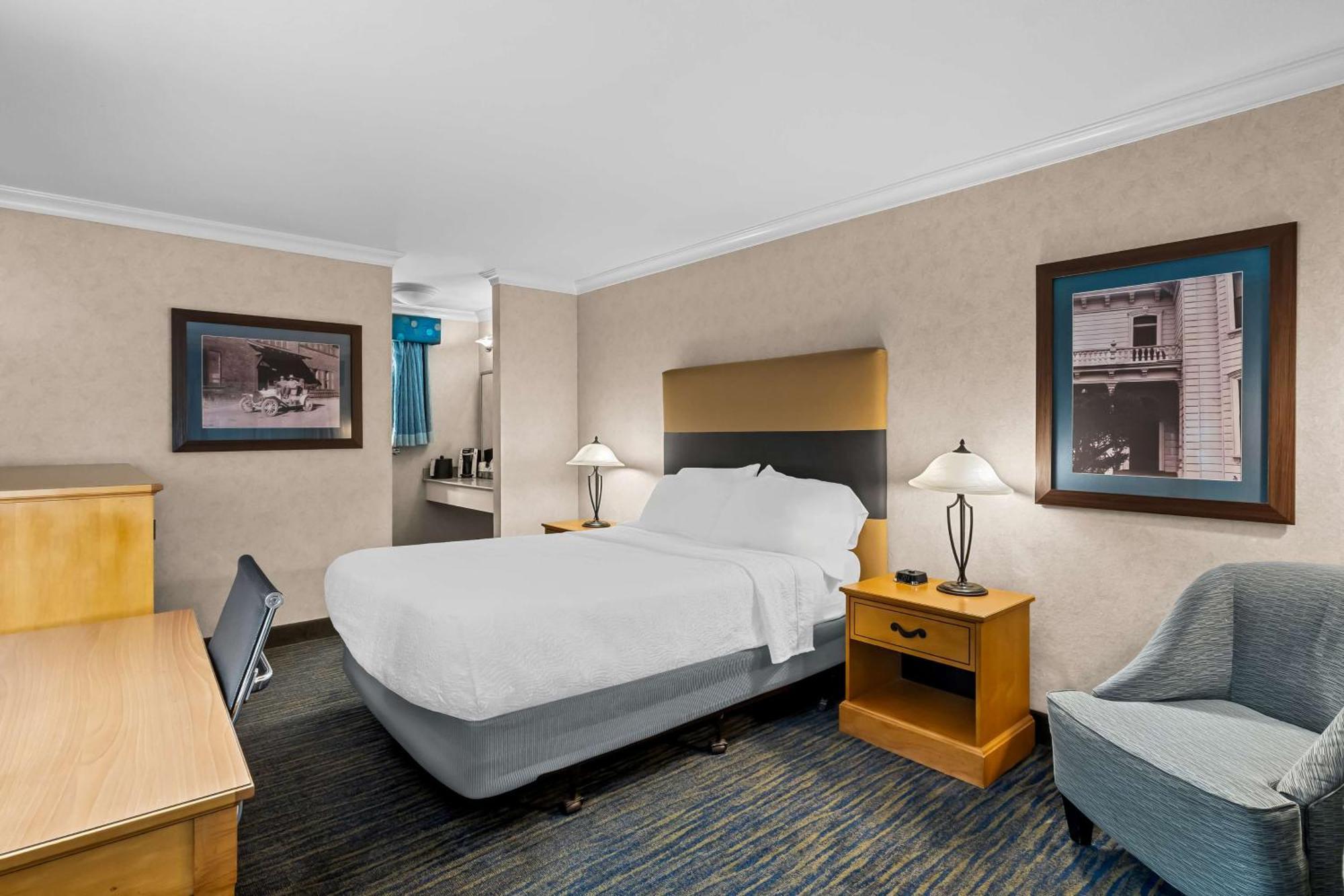 Best Western University Lodge Davis Exterior photo